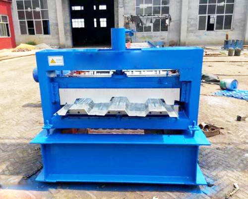 1025樓承板機(jī)