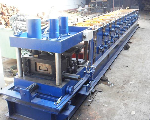?Z型鋼成型機(jī)